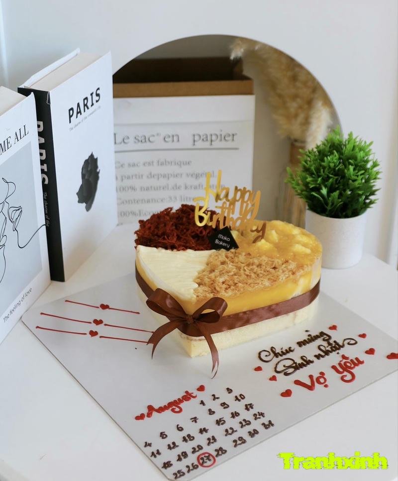 bánh bông lan trứng muối trang trí