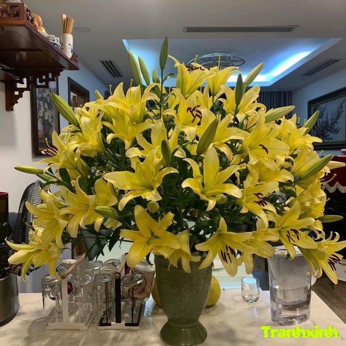 bình hoa phong cách hiện đại