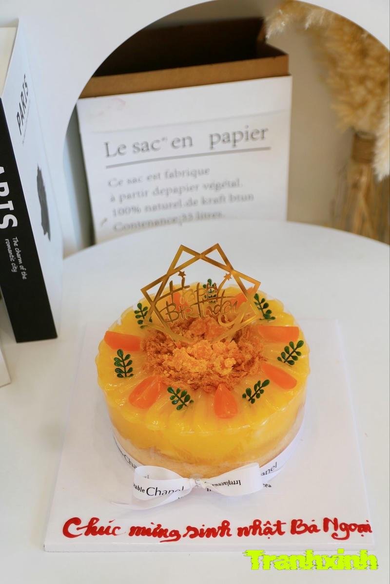 decor bánh bông lan trứng muối đẹp