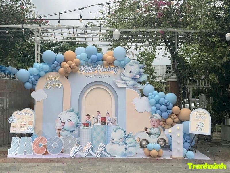 trang trí backdrop nghệ thuật