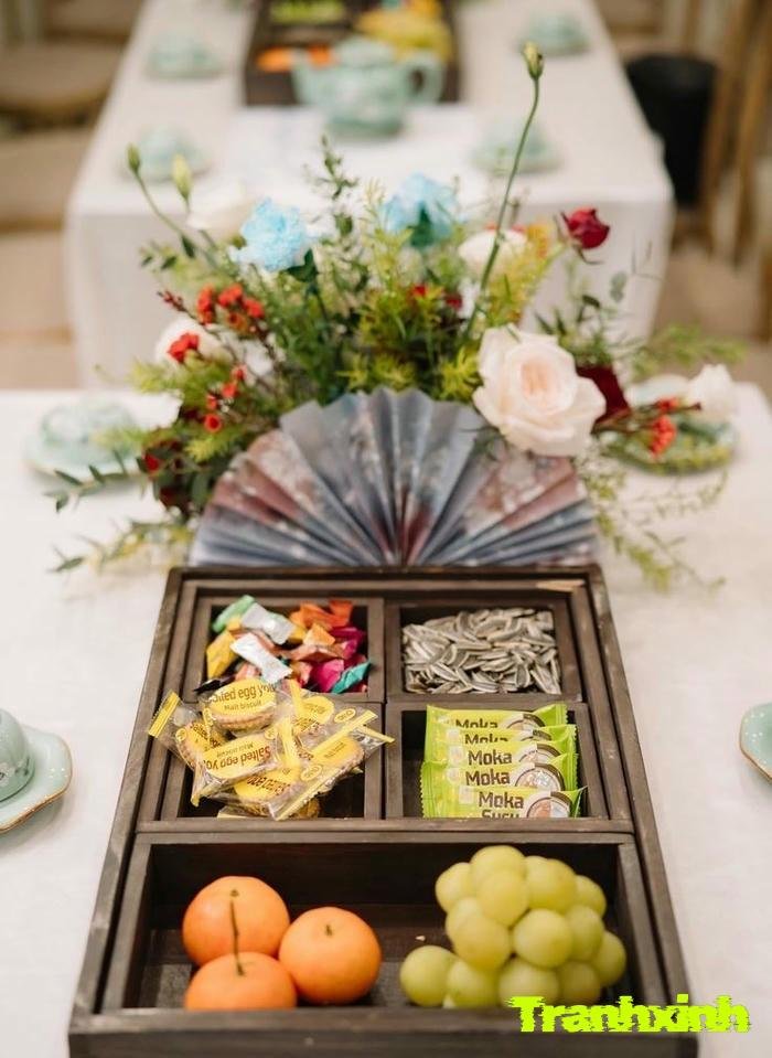 trang trí bàn ảnh cưới đẹp và đơn giản