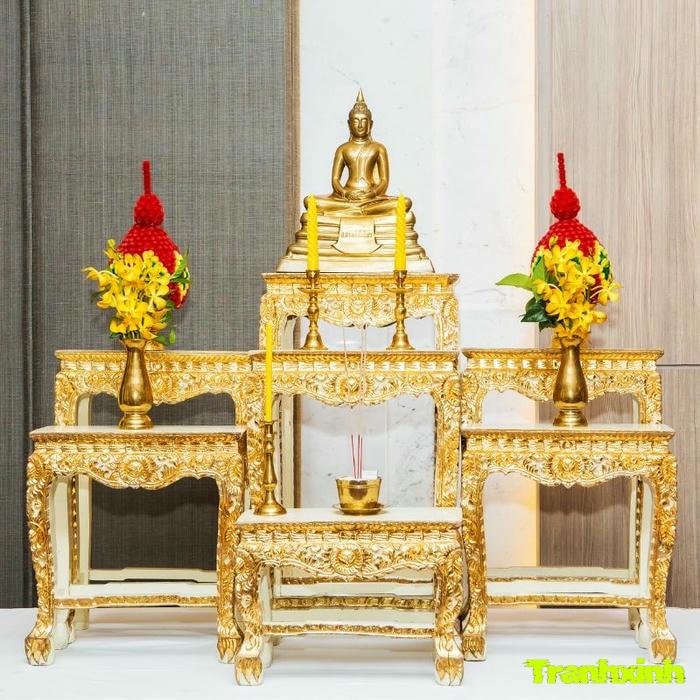 trang trí bàn thờ