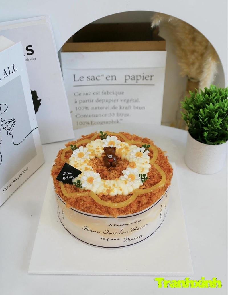 trang trí bánh bông lan trứng muối và sốt dầu