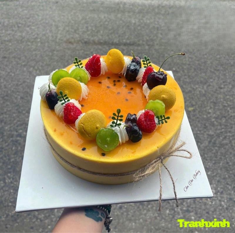 trang trí bánh mousse chanh dây cho bé
