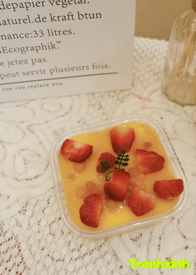 trang trí bánh mousse chanh dây màu vàng