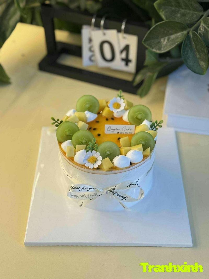 trang trí bánh sinh nhật đơn giản