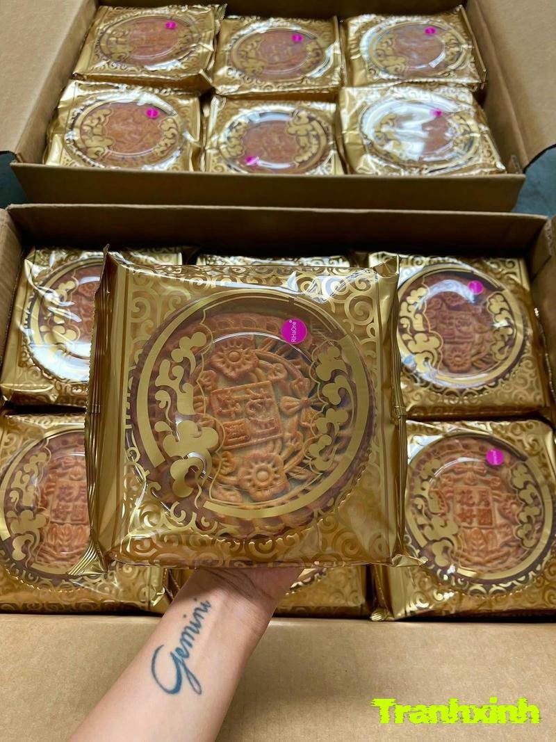 trang trí bánh trung thu cầu kỳ