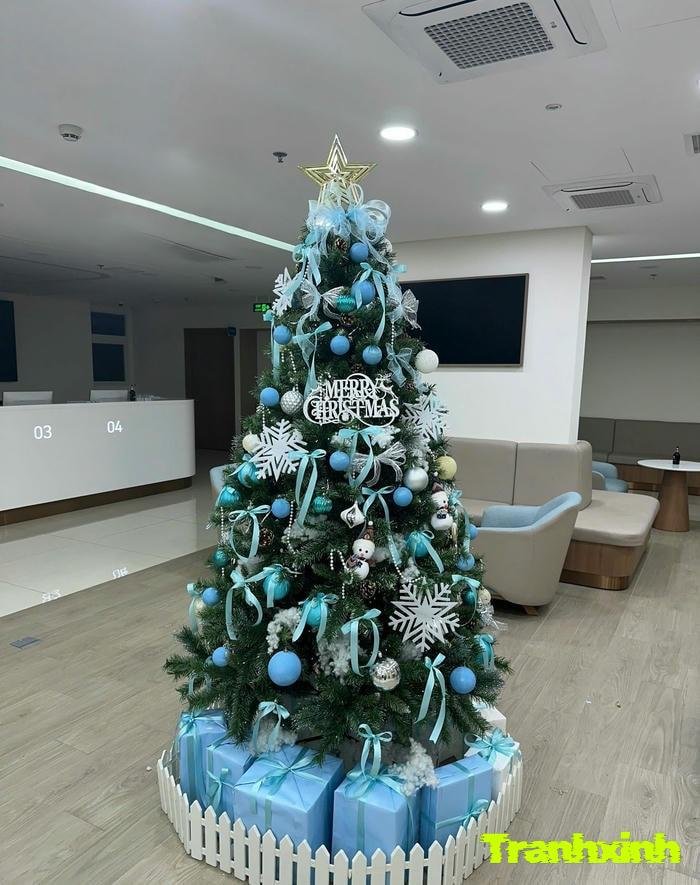 hình ảnh trang trí cây thông noel