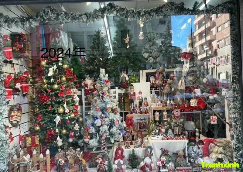 mẫu trang trí cửa kính noel