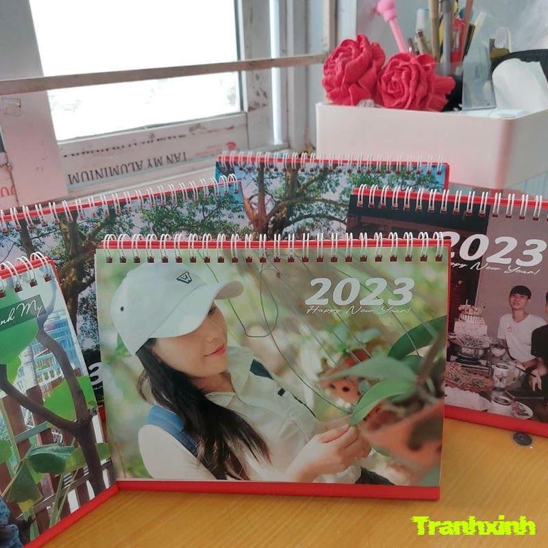 một số mẫu trang trí bìa lịch treo tường