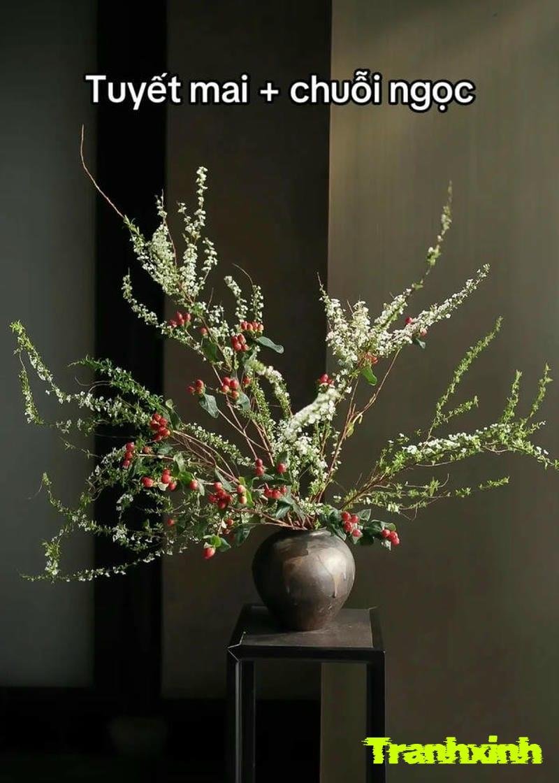 trang trí cây tết bằng tuyết mai