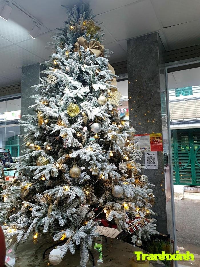 trang trí cây thông noel trắng