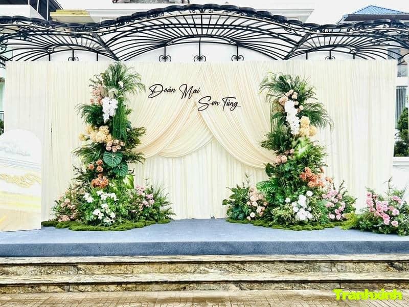 trang trí cổng cưới