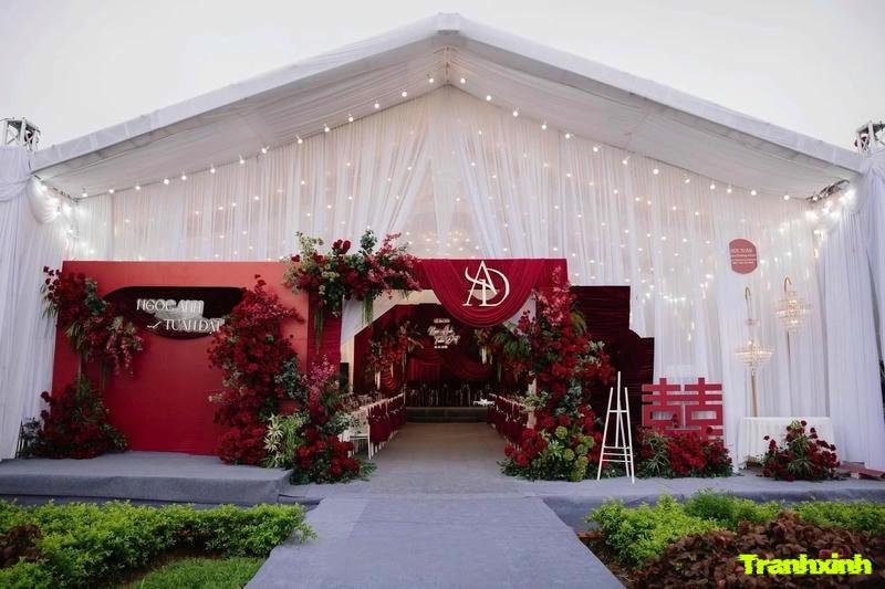 trang trí cổng đám cưới