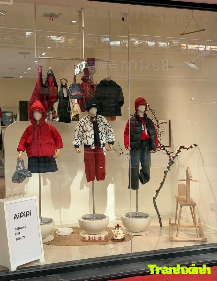 trang trí cửa kính tết cửa hàng