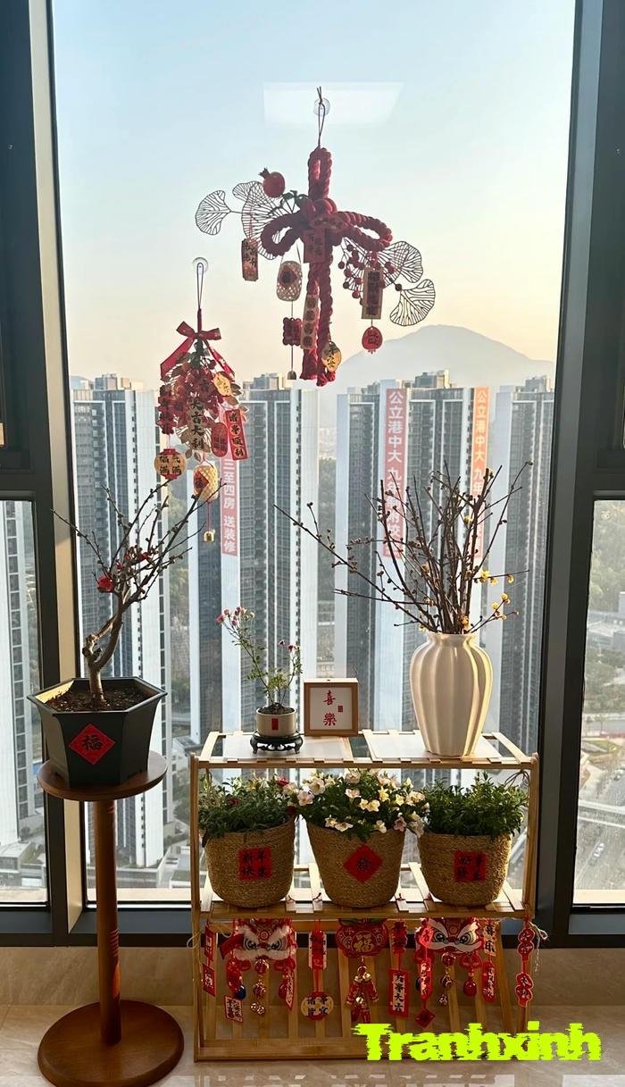 trang trí cửa kính tết đẹp