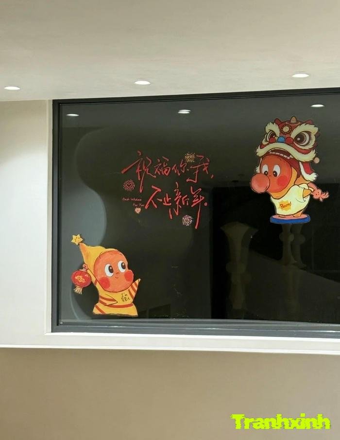 trang trí cửa kính tết hoạt hình