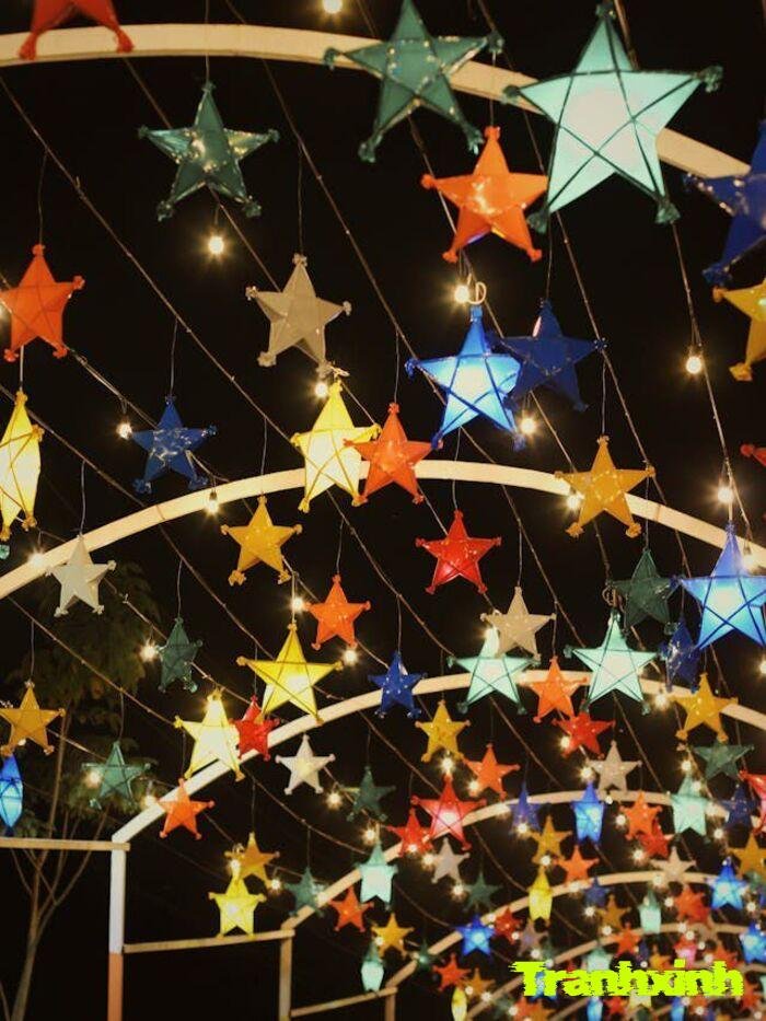 trang trí đèn ông sao phong cách dân gian