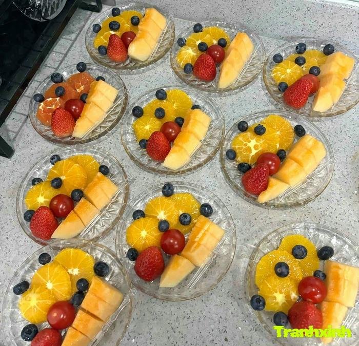 trang trí đĩa hoa quả đơn giản