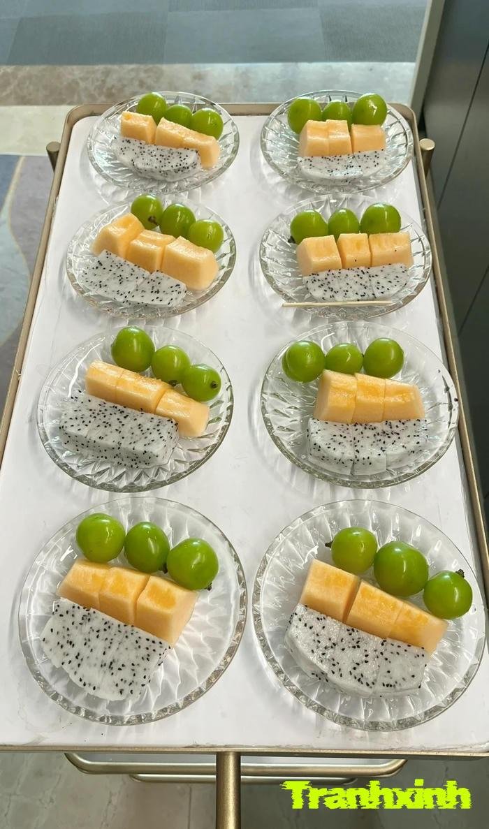 trang trí dĩa trái cây tráng miệng