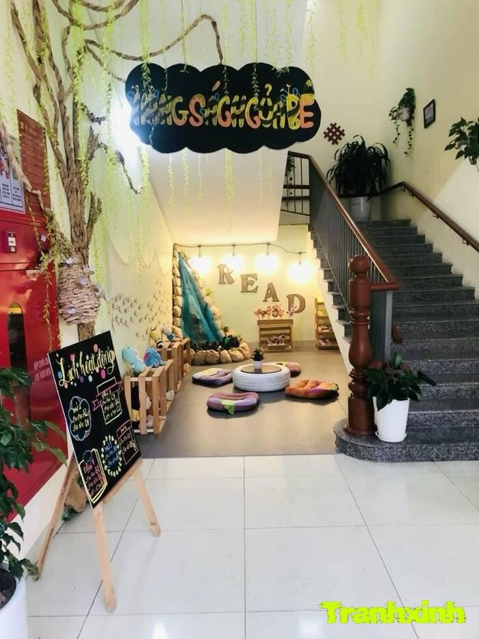 trang trí gầm cầu thang đa năng