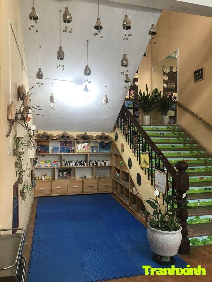 trang trí gầm cầu thang tiết kiệm diện tích