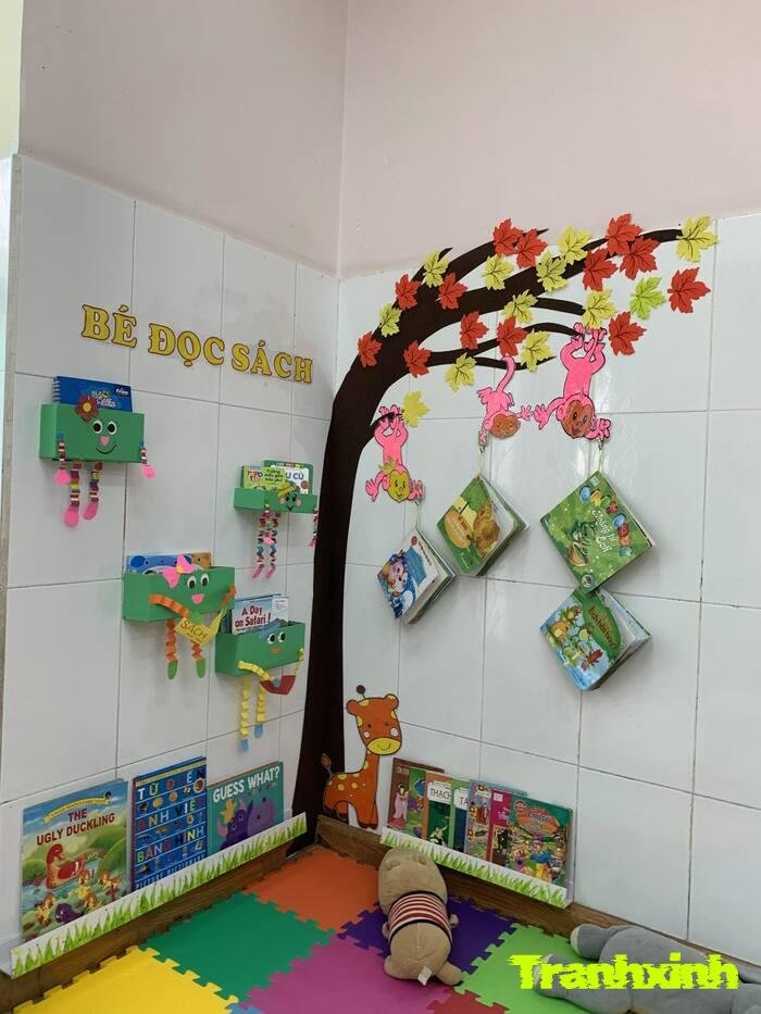 trang trí giá sách lớp học ngăn nắp