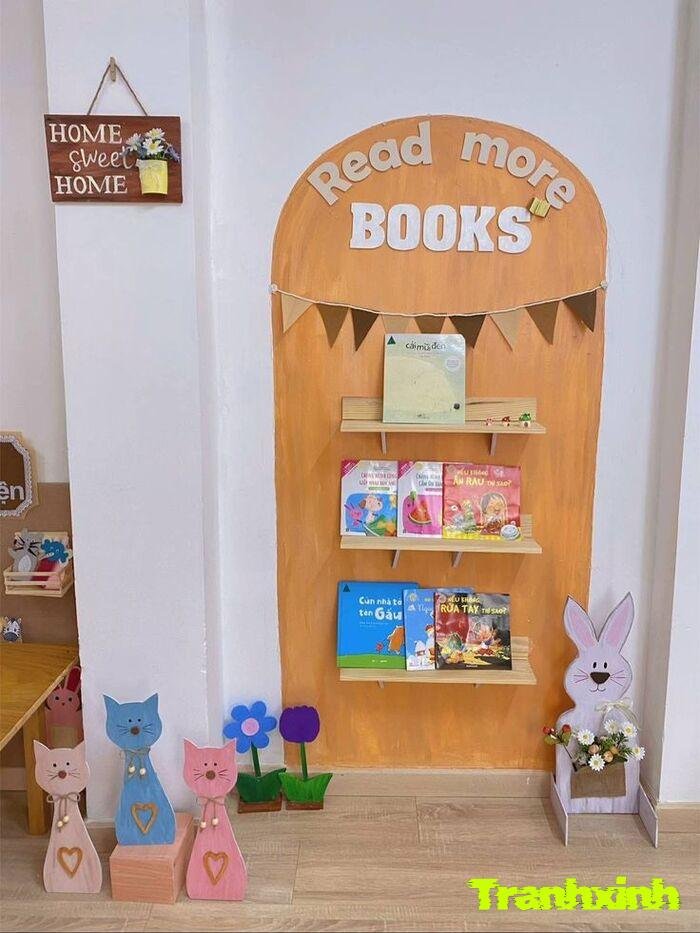 trang trí giá sách lớp học tối giản
