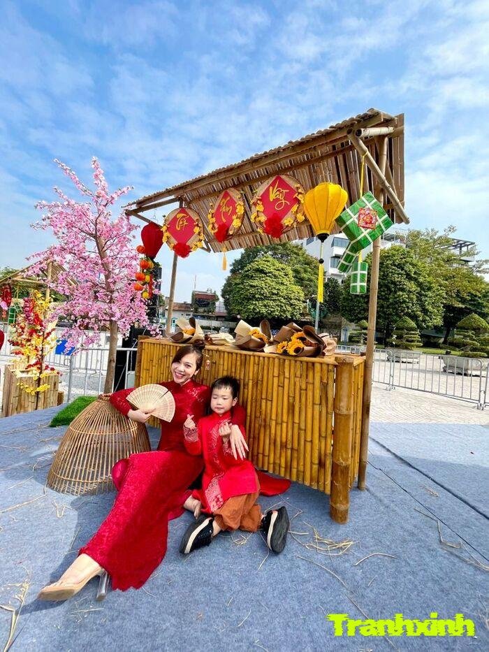 trang trí gian hàng bán hàng