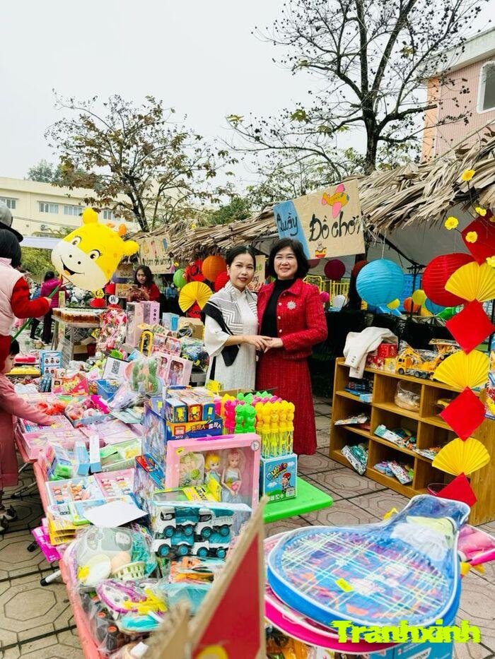 trang trí gian hàng triển lãm