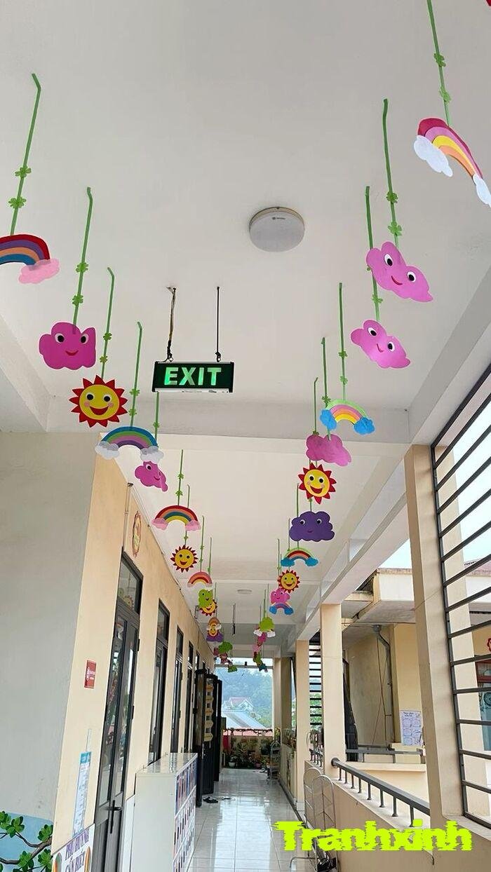 trang trí hành lang mầm non chủ đề động vật