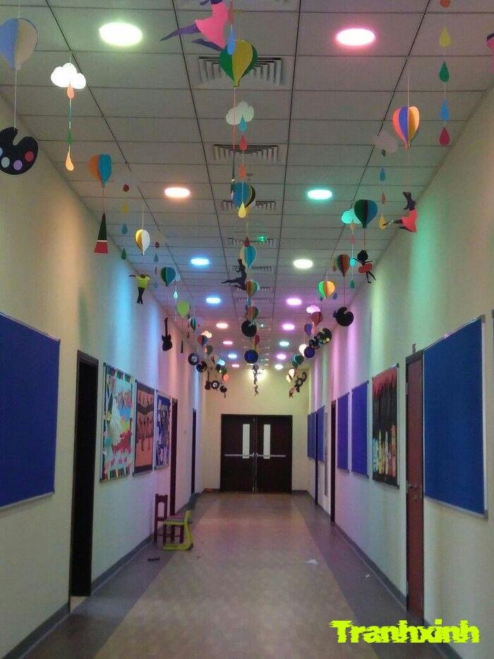 trang trí hành lang mầm non handmade