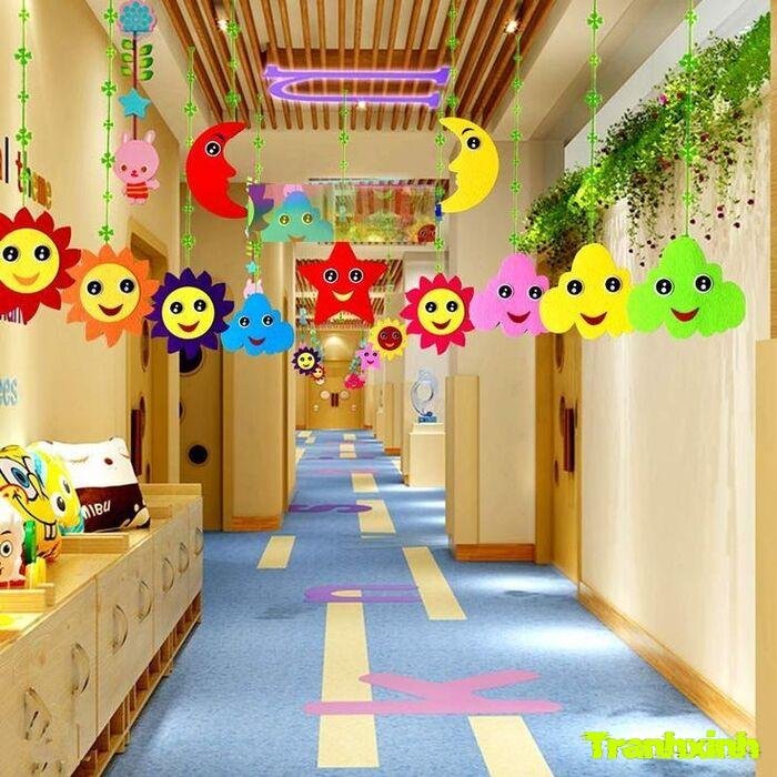trang trí hành lang mầm non thân thiện môi trường