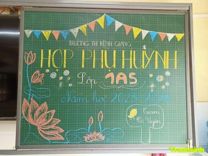 trang trí họp phụ huynh bố cục hài hòa