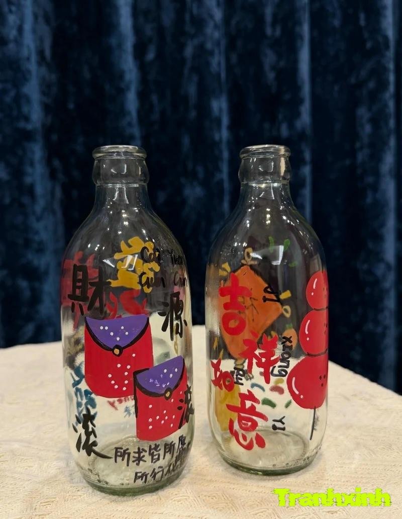 trang trí lọ hoa bằng chai nhựa