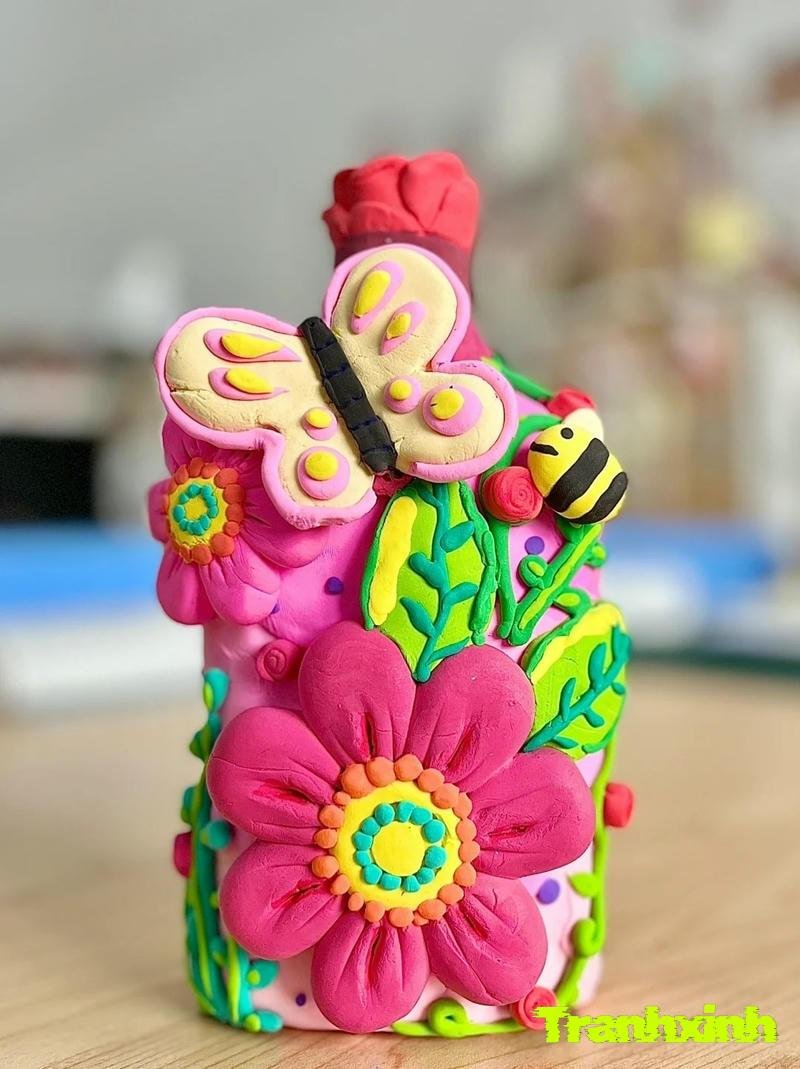 trang trí vỏ chai nhựa